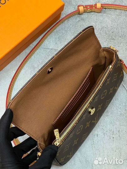 Сумка Louis Vuitton