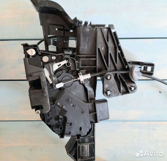 Замок двери Ford Focus ll
