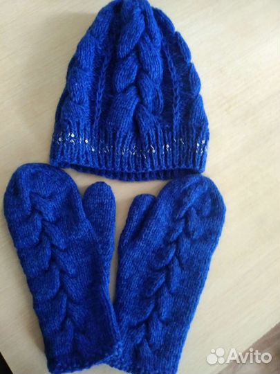 Шапка женская вязаная