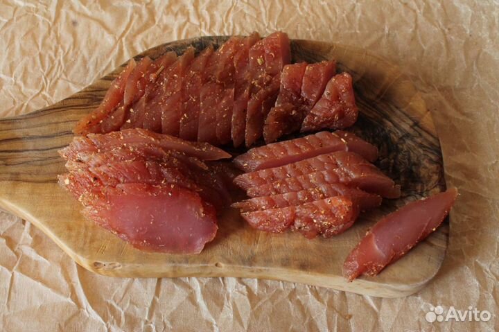 Мясные деликатесы