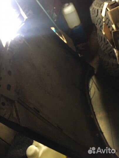 Капот на mercedes 124