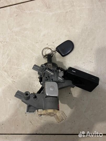 Замок зажигания Mitsubishi Lancer 10