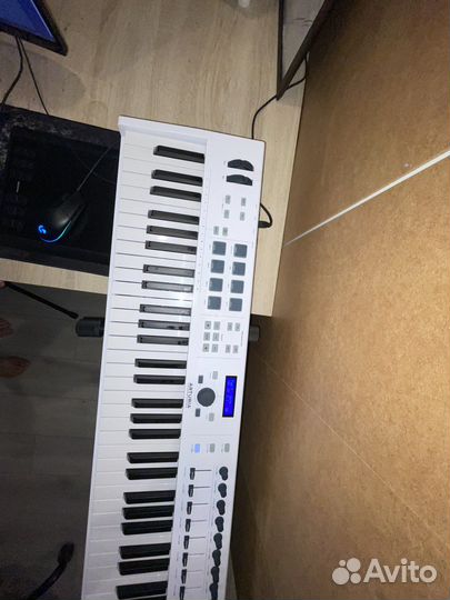 Midi-клавиатура Arturia keylab essential 88