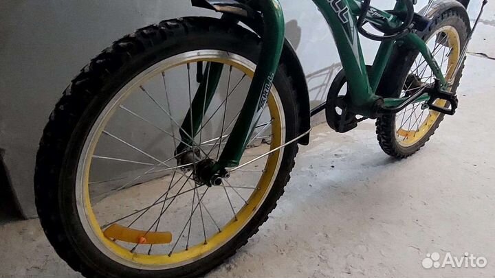 Детский велосипед бу 18