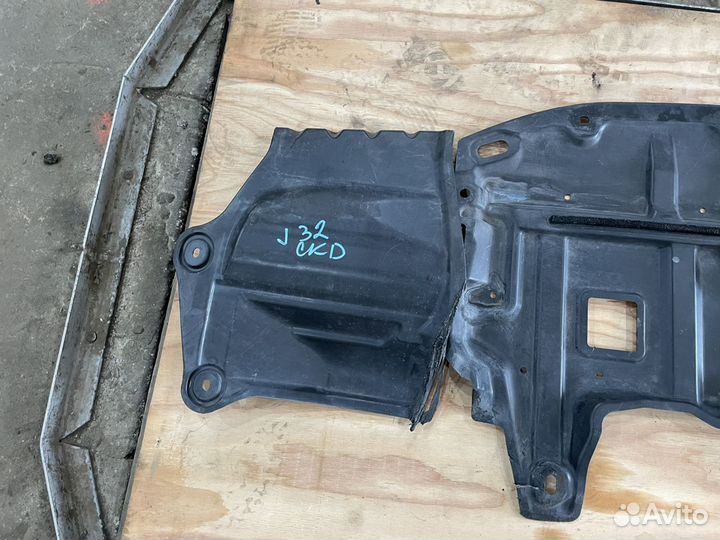 Защита пыльник двигателя Nissan Teana J 32 бампера