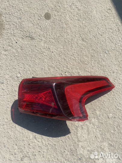 Фонарь задний правый hyundai santa fe 2019 г.в