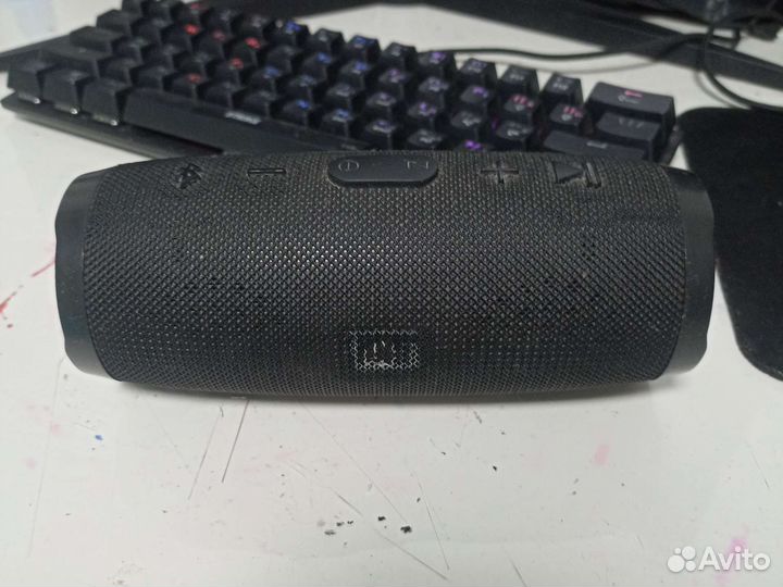 Колонка JBL charge 3