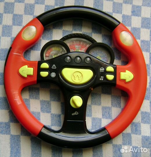 Игрушка - руль, говорящий и мигающий