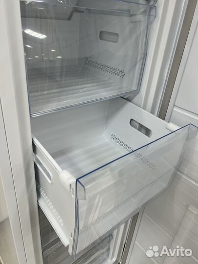 Морозильник Hisense FV-245N4AW1