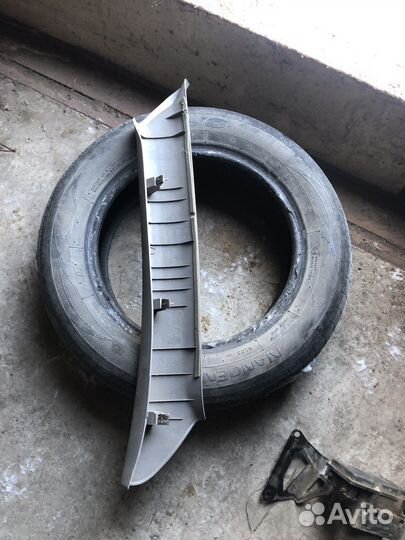 Subaru forester sg5 накладка стойки левая