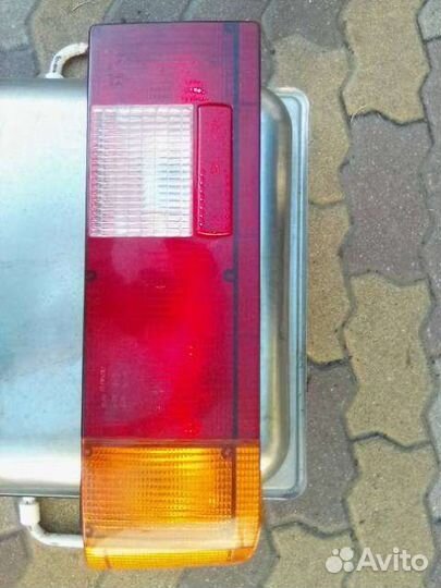 Задний фонарь москвич 2141