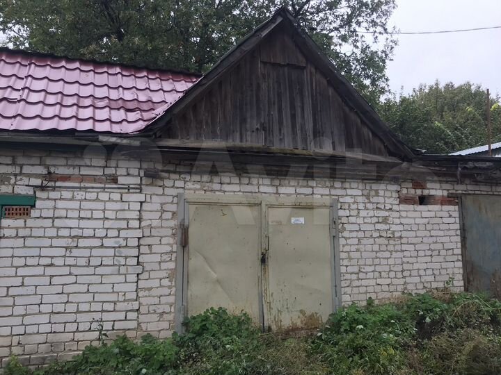 Гараж, > 30 м²