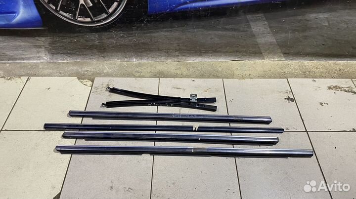 Молдинги стекол Mercedes W203