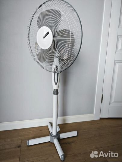 Вентилятор напольный Centek CT-5015 Gray