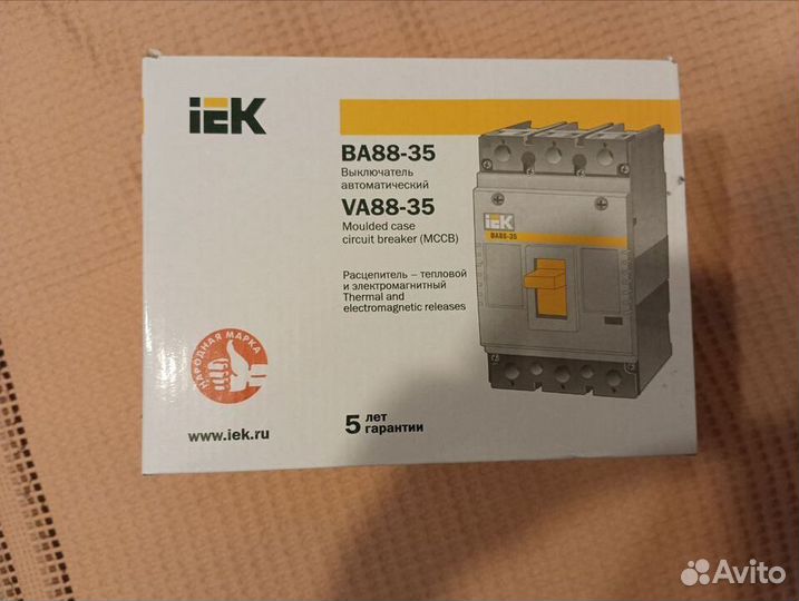 Автоматический выключатель IEK BA88-35 160А