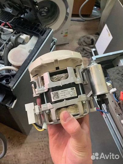 Ремонт стиральных машин и холодильников