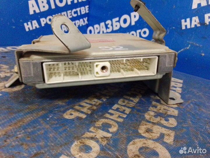 Блок управления двигателем Nissan Bassara