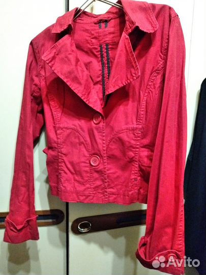 Продаётся пиджак новый- 50 размер