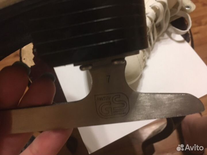 Коньки фигурные для девочки