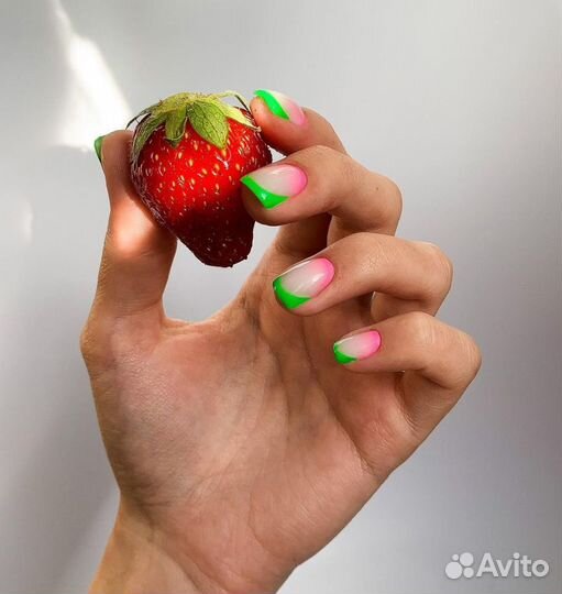 Маникюр, Гель лак