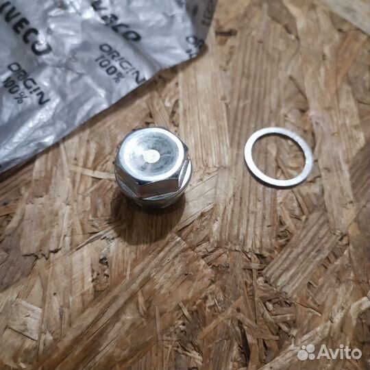 Пробка масляного поддона Ивеко Стралис