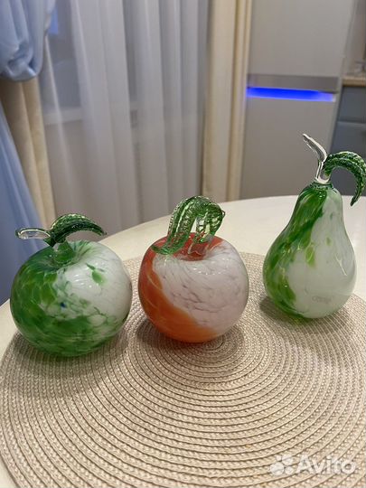 Стеклянные фрукты