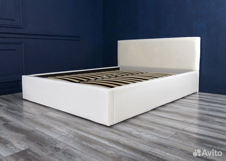 Кровать двуспальная 140х200