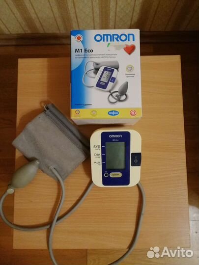 Тонометр Omron полуавтоматический М1Eco