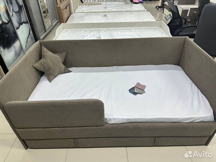 Детская кровать в наличии