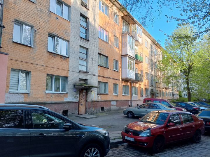 Комната 11,4 м² в 6-к., 3/4 эт.