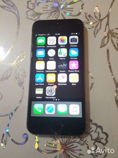 Телефон iPhone 5s 64gb
