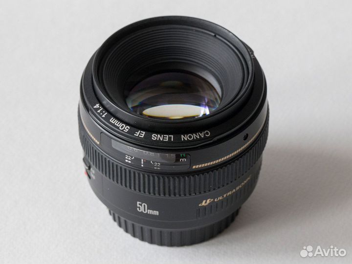 Canon EF 50 mm f/1.4 USM