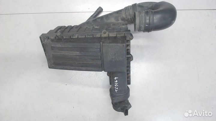 Корпус воздушного фильтра Volkswagen Golf 5, 2005