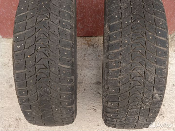 Michelin Agilis X-Ice North 185/60 R15