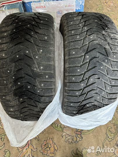 Accelera Beta 255/35 R20
