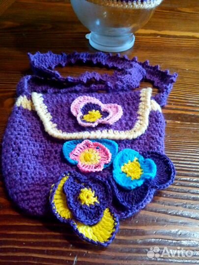 Комплект вязаный шапка и сумочка