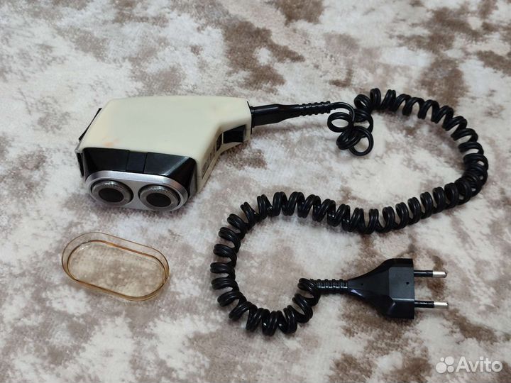 Электробритва с триммером СССР