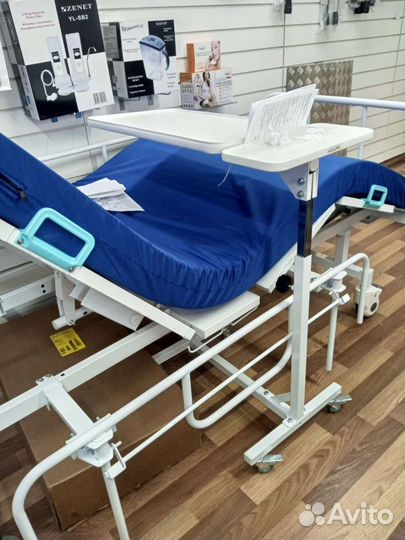 Медицинская кровать