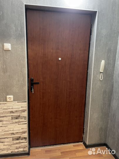 Дверь входная металлическая