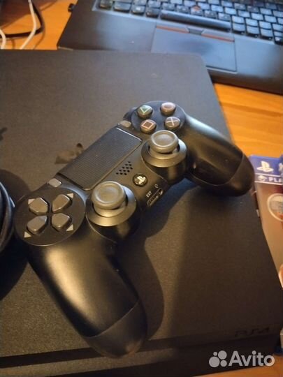 Sony Playstation 4 (PS4 slim 1Tb)