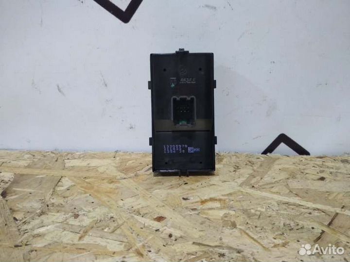 Блок управления стеклоподъемниками передний правый