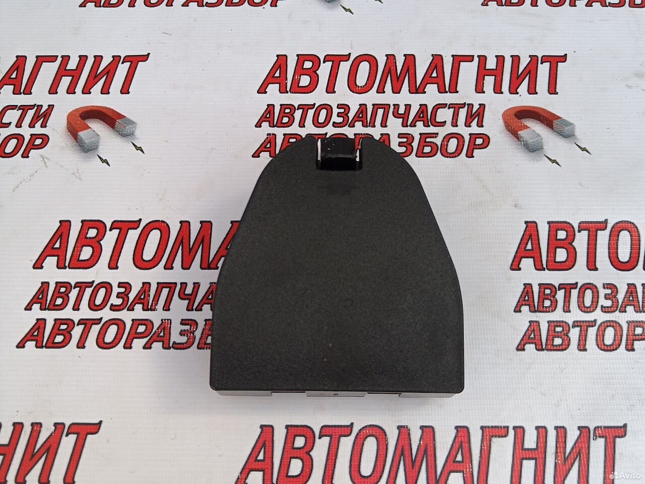 Кронштейн аварийного знака Ауди А6 С7