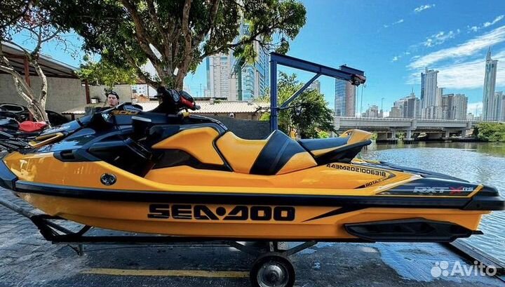 Гидроциклы BRP Sea-Doo RXT X-RS 300