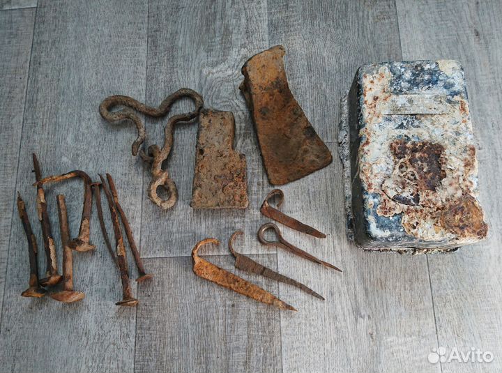 Лот вещей со старинного корабля