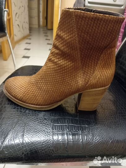 Ботинки женские 38 размер натуральная кожа. Италия