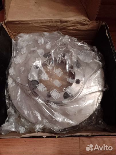 Тормозные диски новые передние Hyundai accent I