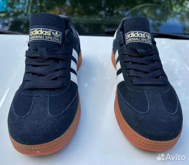 Кроссовки adidas Spezial