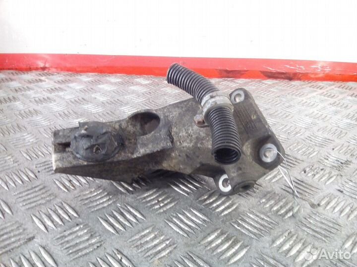 Кронштейн двигателя Opel Omega B 1997 90496674