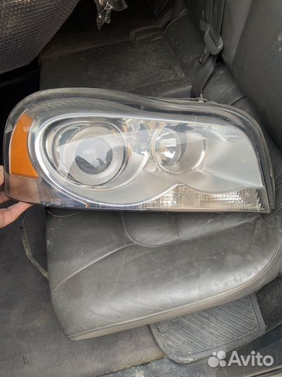 Фара на вольво 90