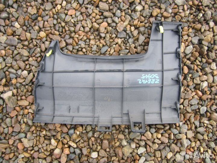 Пластик под руль Toyota Corolla Fielder ZRE142